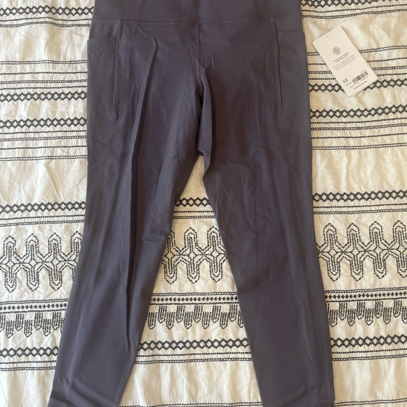 Athleta Salutation Stash Leggings - Picture 6 of 11